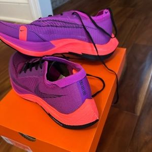 Nike zoom max Vapor fly next 2% women’s size 10SOLD!